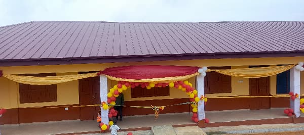 Armah-Kofi Buah commissions classroom block at Atababo D/A JHS