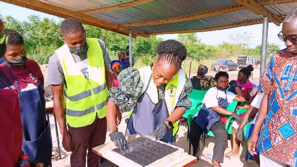 CAAP, HTU train rice farmers to turn waste into wealth and reduce pollution