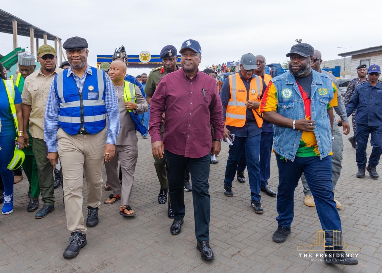 Mahama commissions evacuation of Agbogloshie waste heaps to Adepa