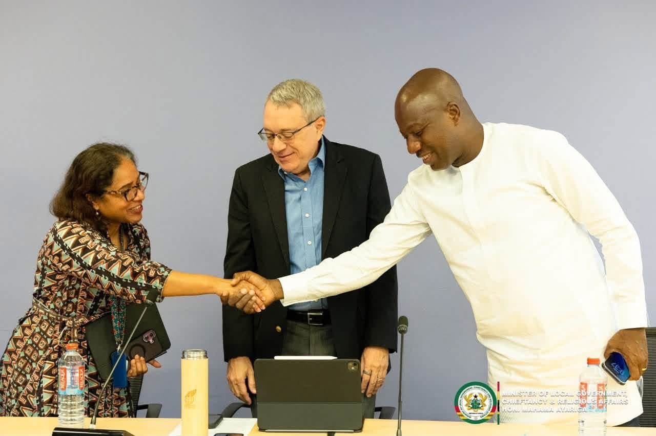 Ayariga, World Bank discuss strategies for resilient urban development