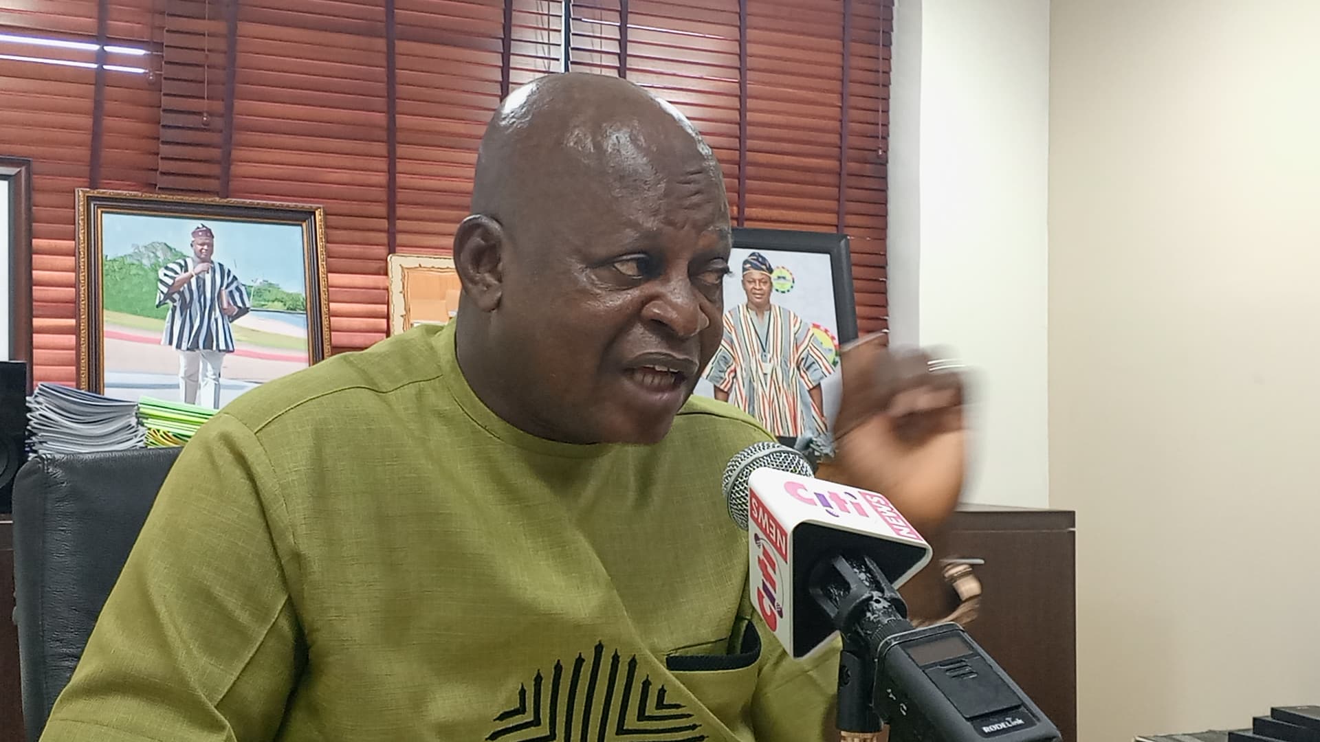 Transport Minister moves to reduce container clearance delays at Tema port 