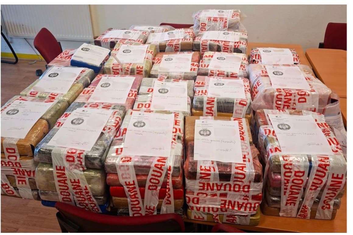 Massive €225M cocaine shipment hidden in plastic waste container from Ghana intercepted in France linked to Dutch drug lord Leijdekkers