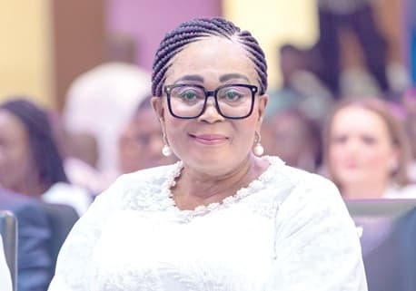 First Lady advocates support for survivors, persons affected by breast cancer