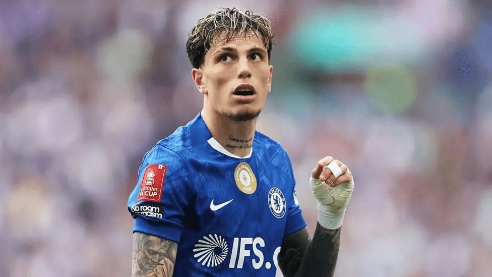 Villa agree loan deal for Chelsea winger Garnacho