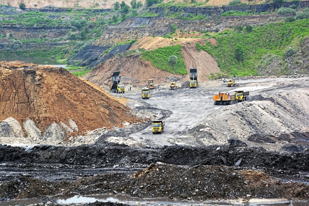 Take back our gold and oil: Why it’s time for Ghanaian businessmen to stop playing it safe and seize our resources