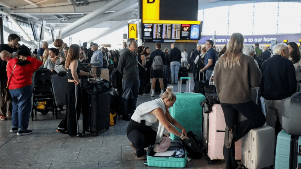 More UK flight delays expected after hundreds cancelled by air traffic control glitch