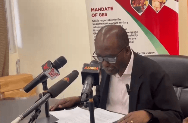 GES orders SHS heads to refund unauthorised fees collected from parents