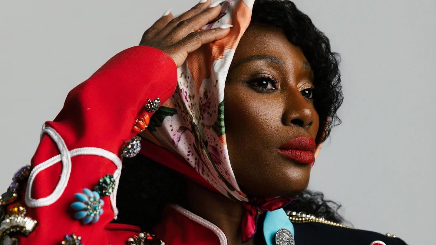 After 20 Years Off Screen, Smash TV’s Dede Resurfaces With Big Boardroom Success