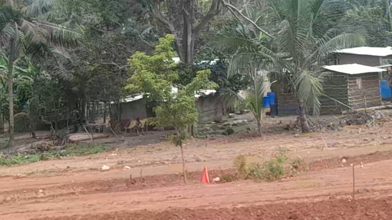 Big Push Road project slows amid dispute over relocation of deity at Asempaneye Junction