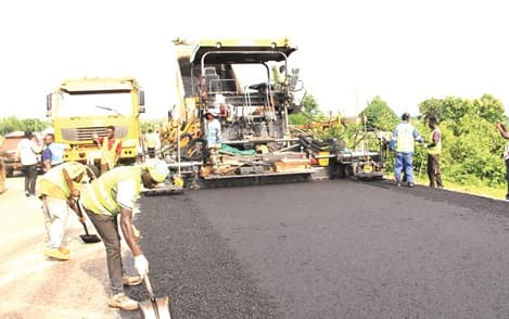 Extend defect liability period beyond 1 year for road contractors - Minister proposes