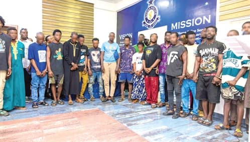 Police storm robbery dens - Grab suspects, seize ammunition