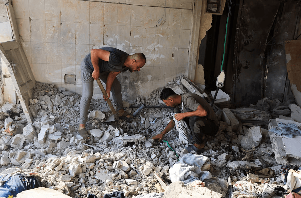 Israeli strikes kill nine in Gaza, Israeli minister says no deal to halt attacks